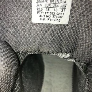 Solomon goretex mens hiking shoes/boots size 13